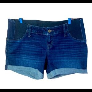 Maternity shorts